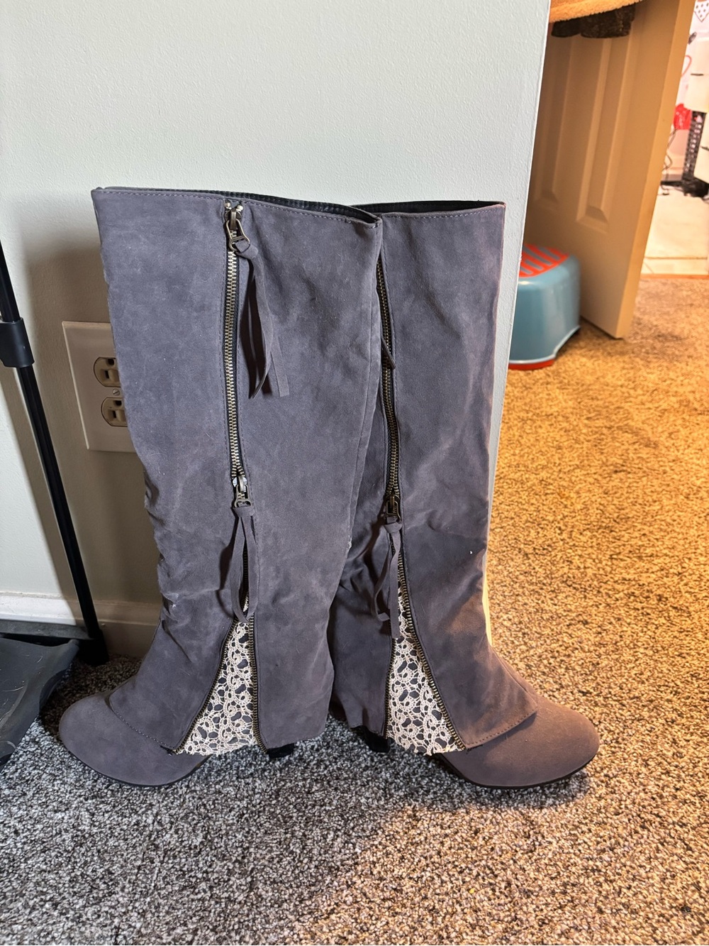 Over-the-Knee Gray Suede Boots with Side Zipper Detail